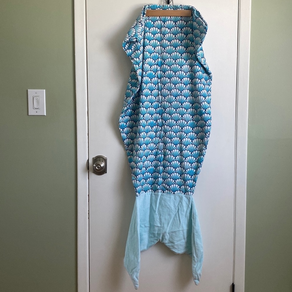 Justice mermaid tail beach towel in blue tones